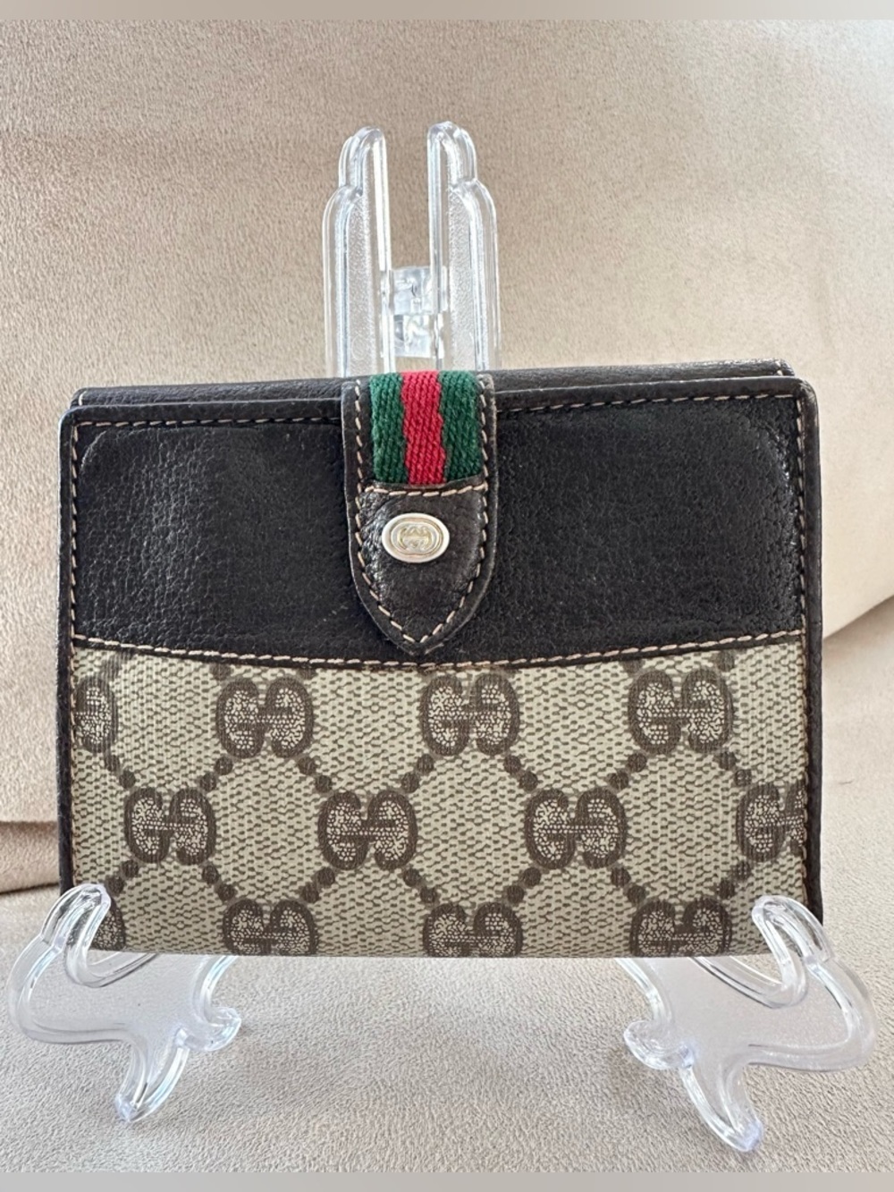 Gucci Monogram Vintage Bifold Compact Wallet – Authentic GUC - Unisex